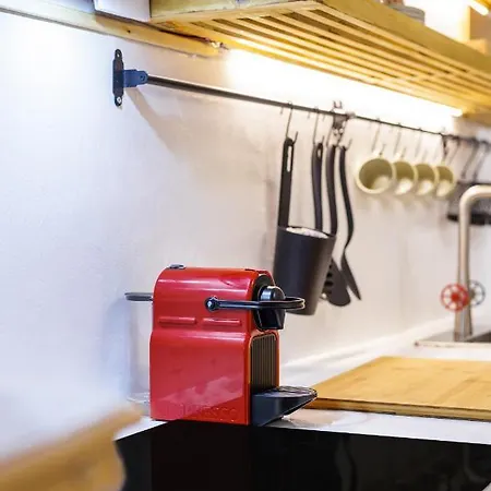 Queen With Hot Tub *