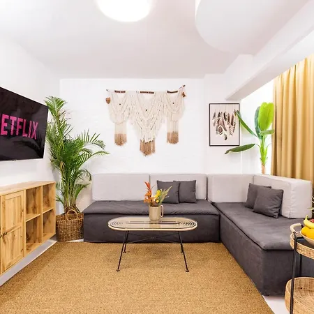 Queen With Hot Tub 塞萨洛尼基