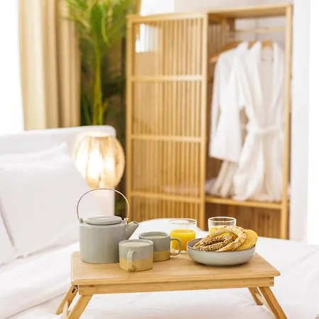 Queen With Hot Tub 塞萨洛尼基